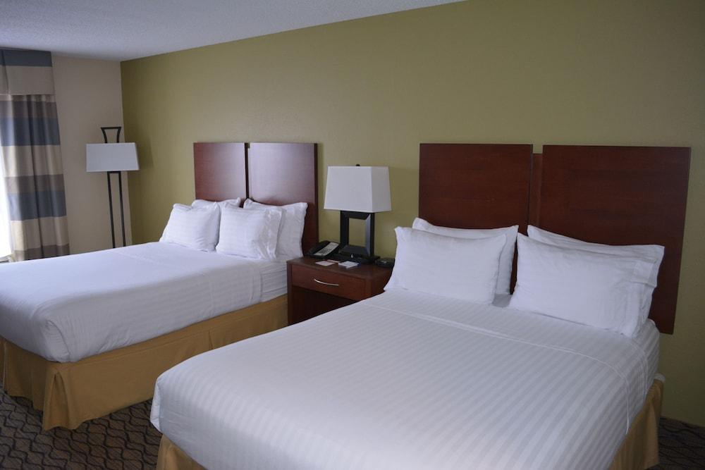 Holiday Inn Express Hotel & Suites Lancaster Kültér fotó